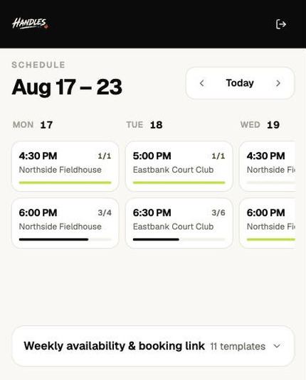 The week schedule on a phone: Aug 17 to 23, with each training day's sessions and their fill counts.